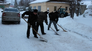 Субботник по уборке снега