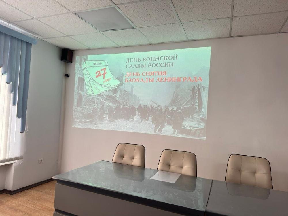 Сотрудники больницы почтили память погибших во время блокады Ленинграда