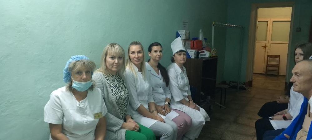 В больнице прошло учебно-тренировочное занятие по эвакуации персонала и пациентов по сигналу "воздушная опасность"